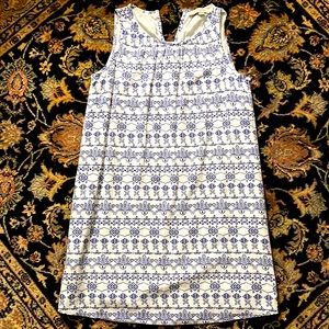 Loft. Size XSP. Royal blue details on white. back button at top is missing.